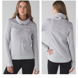 Lululemon" In A Cinch long sleeve tee Heathered Light Grey & Pink Classic